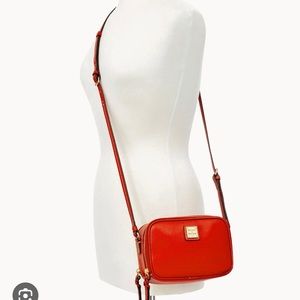 NWT Dooney & Bourke crossbody bag